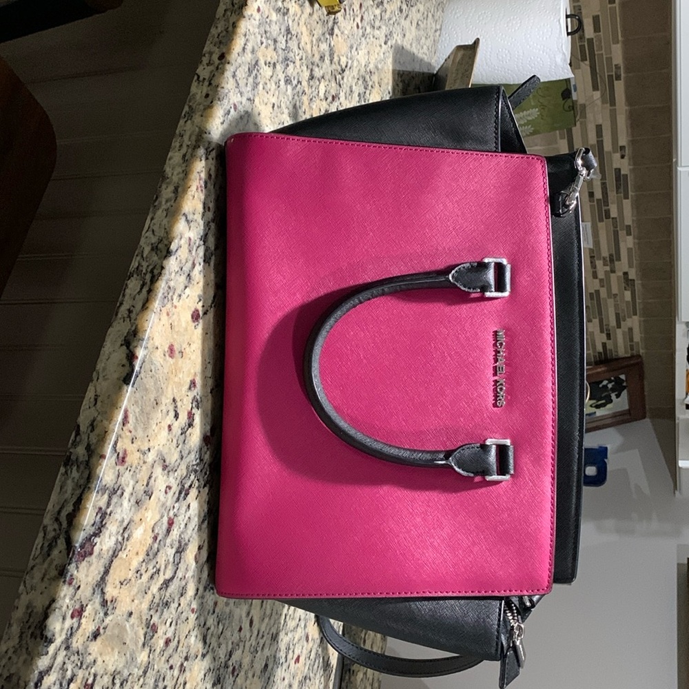 NWOT Michael Kors Selma Satchel see description